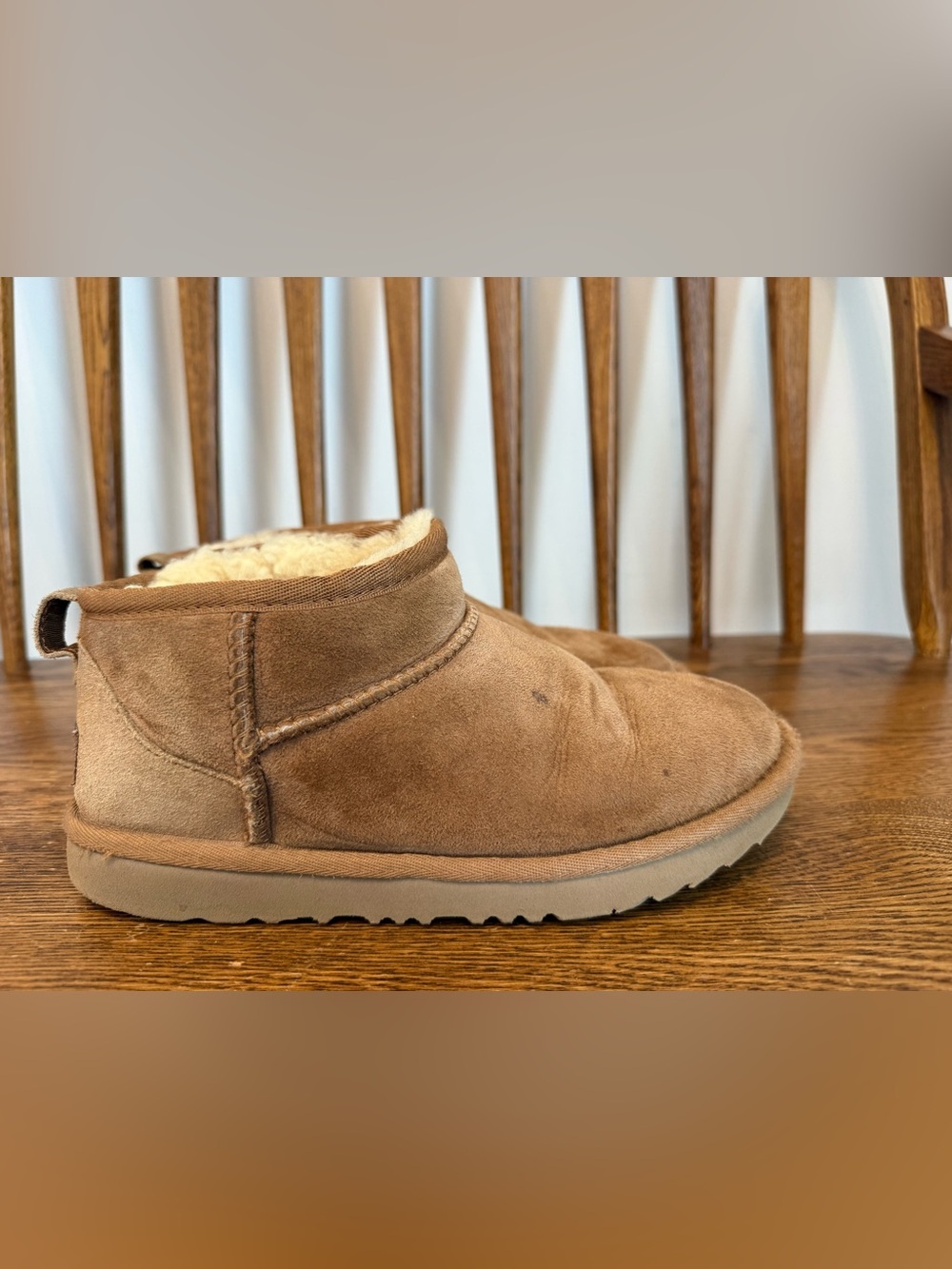 UGG Classic Ultra Mini Boots Chestnut - Kids Size 4 (Fits Women’s 6)